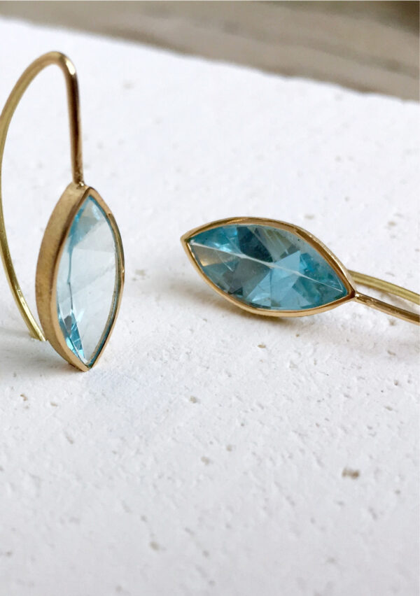 pendientes navette